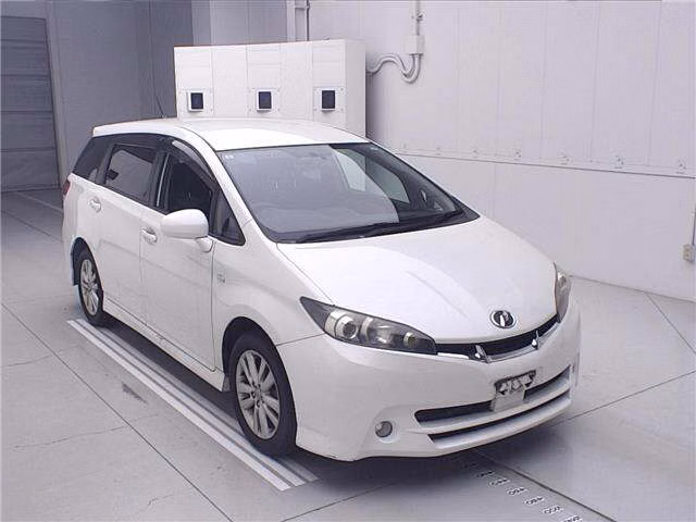 TOYOTA WISH