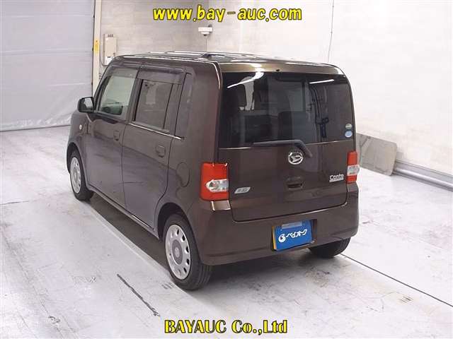 DAIHATSU MOVE CONTE