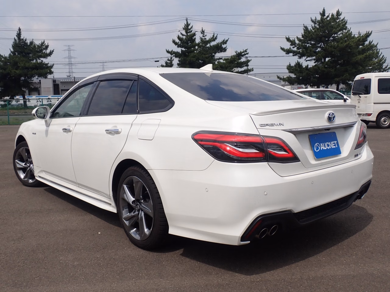 TOYOTA CROWN