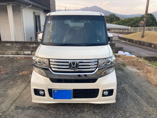 HONDA N-BOX