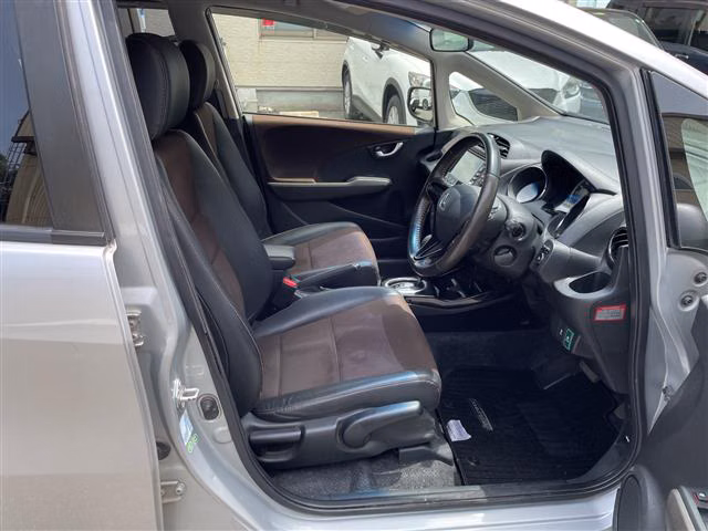 HONDA FIT SHUTTLE
