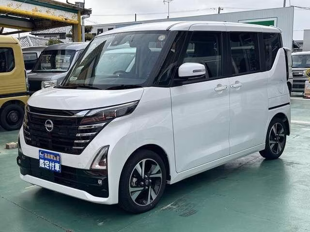NISSAN ROOX