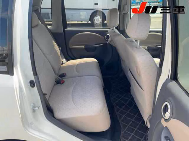 DAIHATSU MOVE LATTE