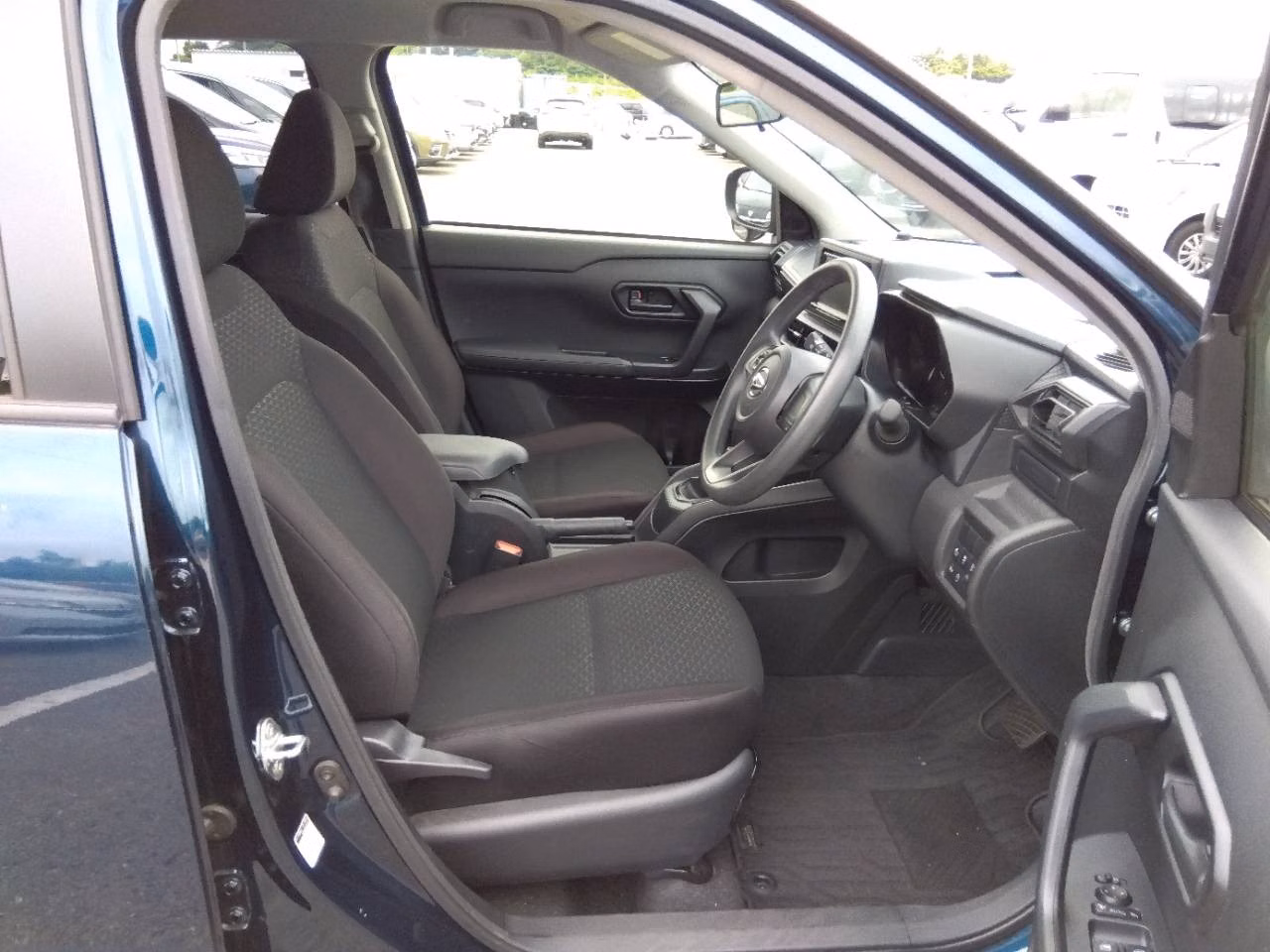 DAIHATSU ROCKY