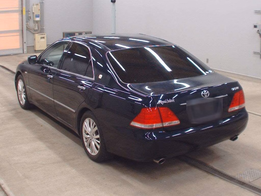 TOYOTA CROWN