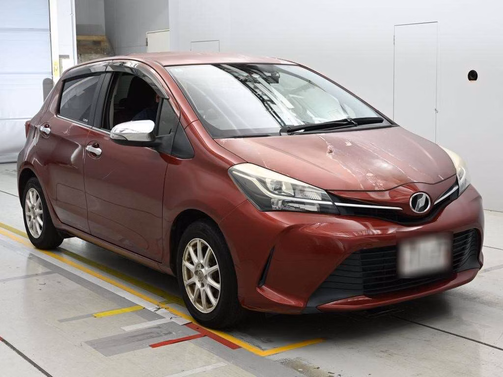 TOYOTA VITZ