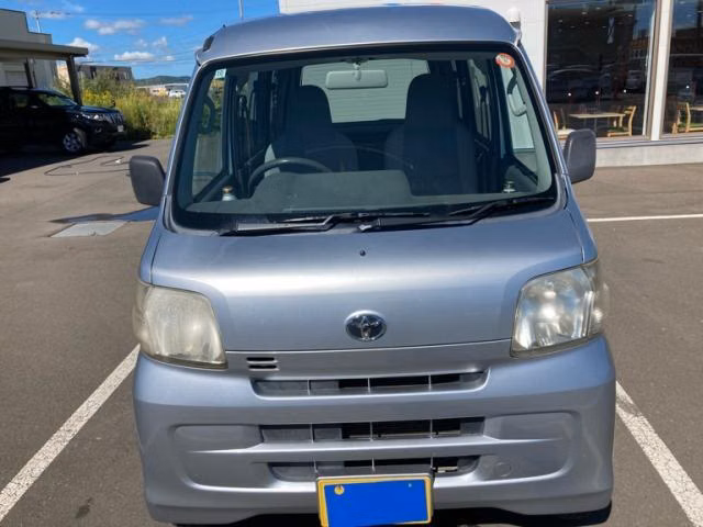 TOYOTA PIXIS VAN