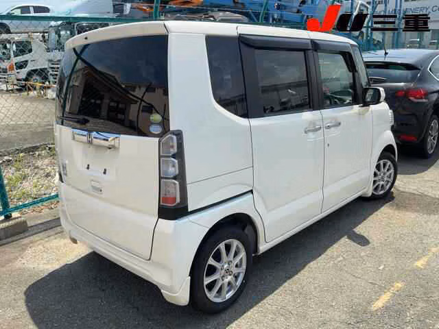 HONDA N-BOX
