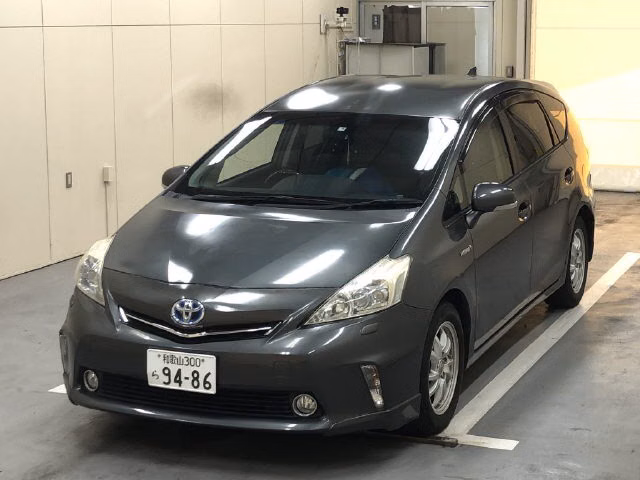 TOYOTA PRIUS ALPHA