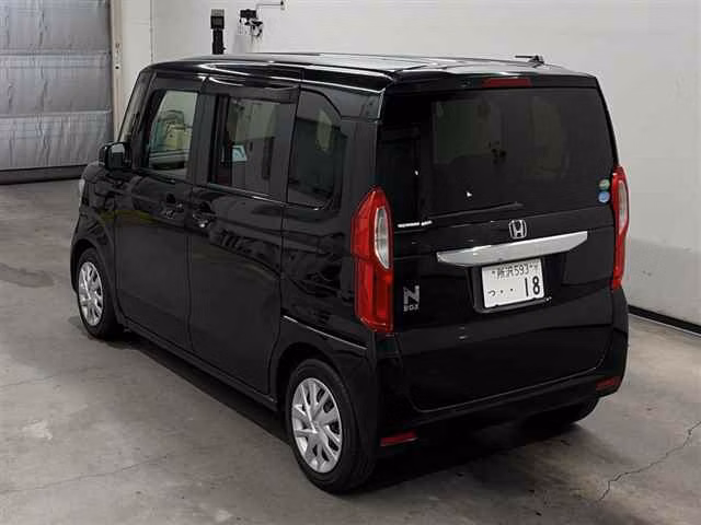 HONDA N-BOX