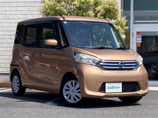 NISSAN DAYZ ROOX
