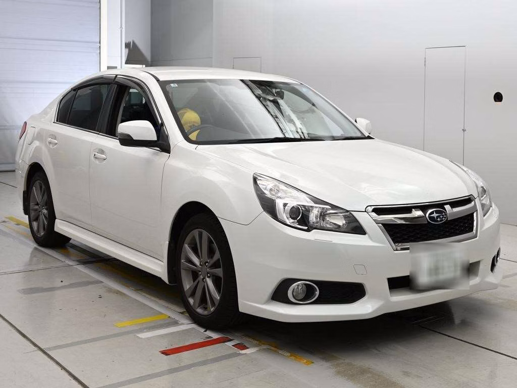 SUBARU LEGACY B4