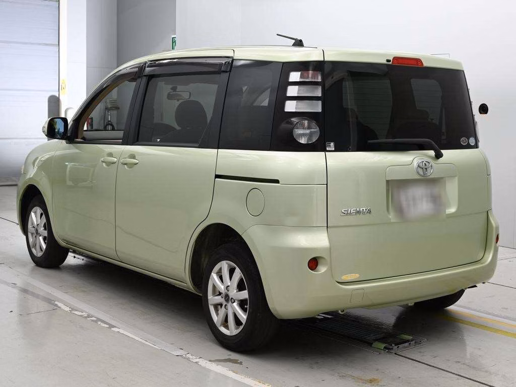 TOYOTA SIENTA