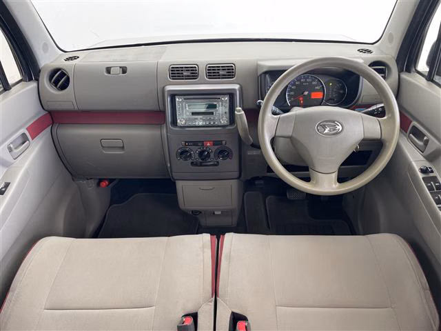 DAIHATSU MOVE CONTE