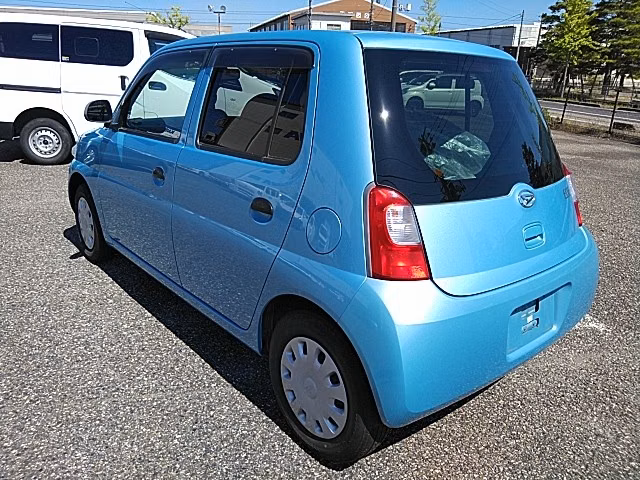 DAIHATSU ESSE