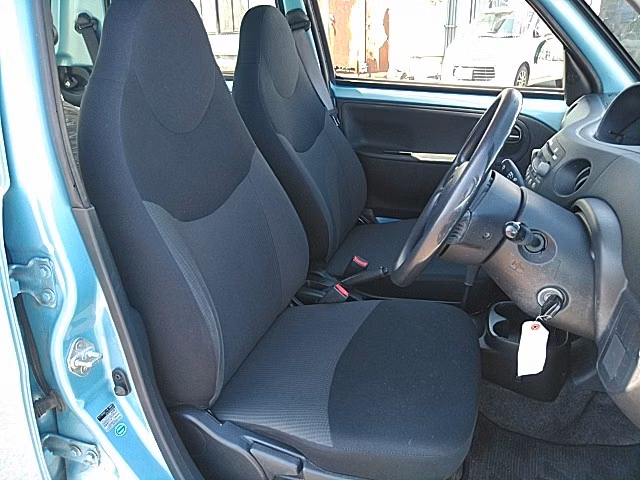 DAIHATSU ESSE