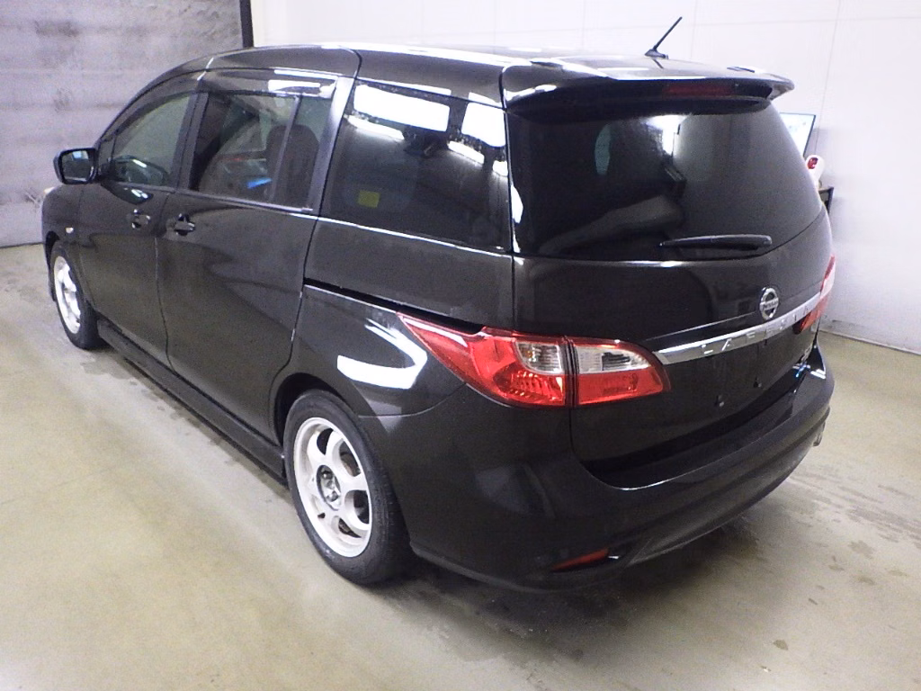 NISSAN LAFESTA
