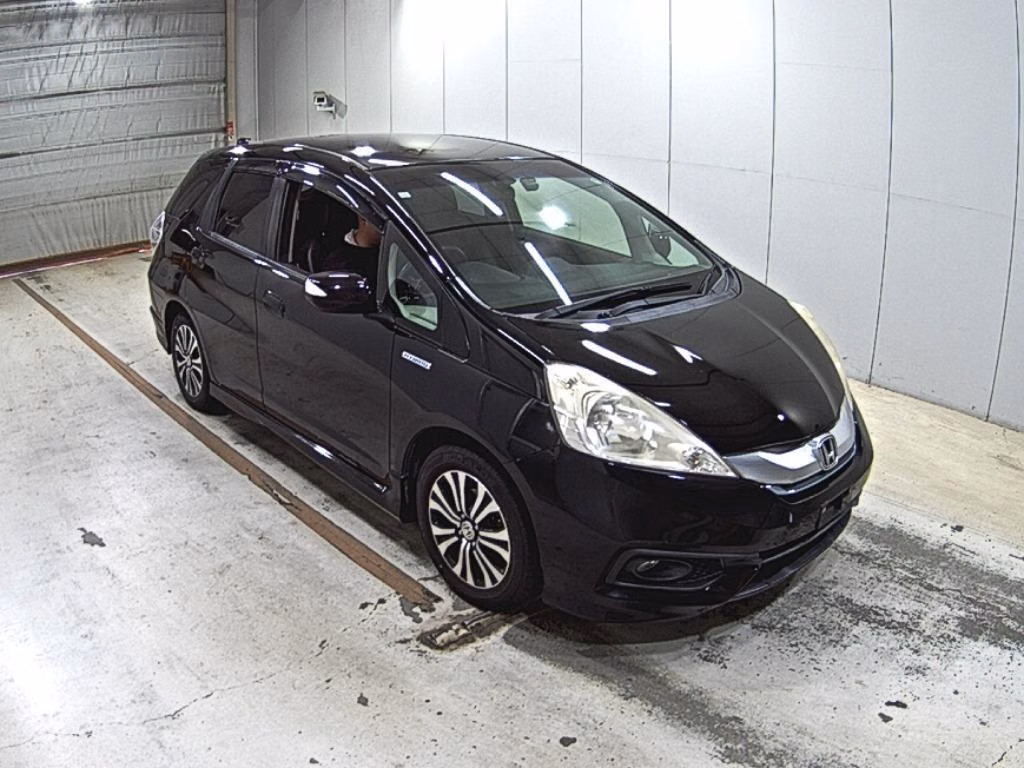 HONDA FIT SHUTTLE