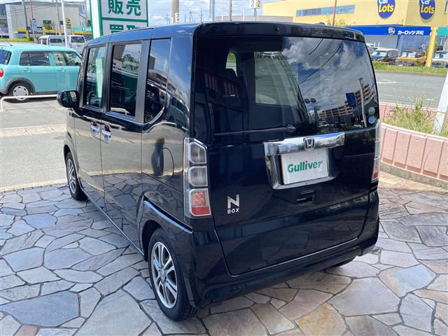HONDA N-BOX