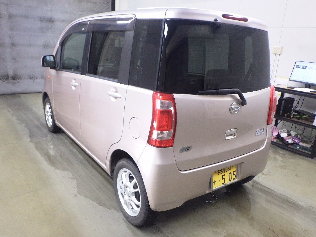 DAIHATSU TANTO EXE