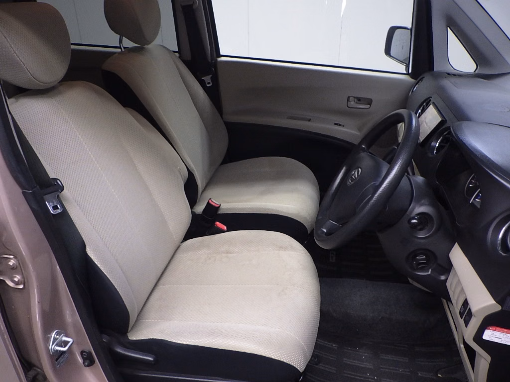 DAIHATSU TANTO EXE