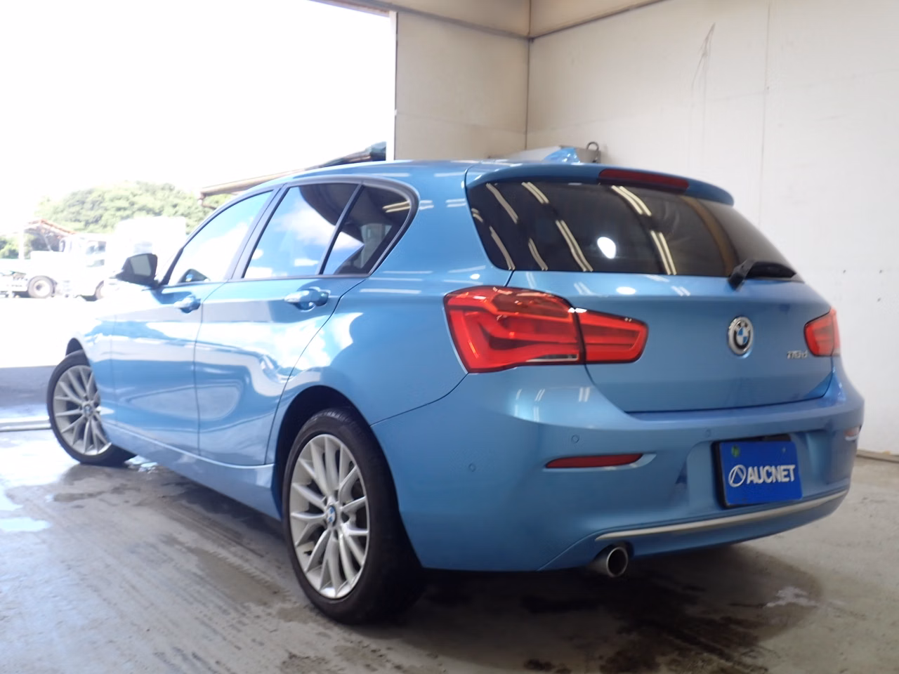 BMW 1-SERIES