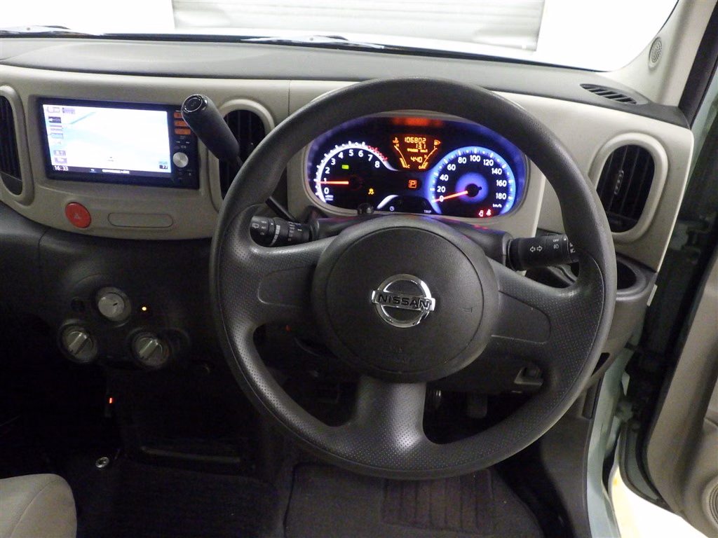 NISSAN CUBE