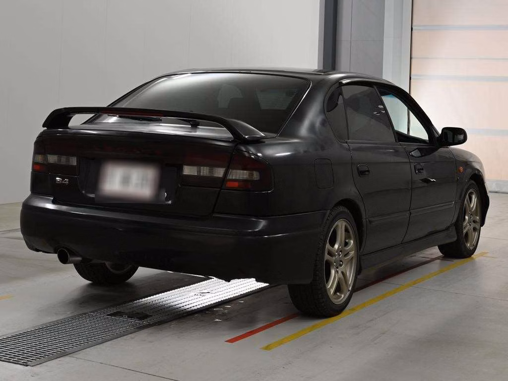 SUBARU LEGACY B4