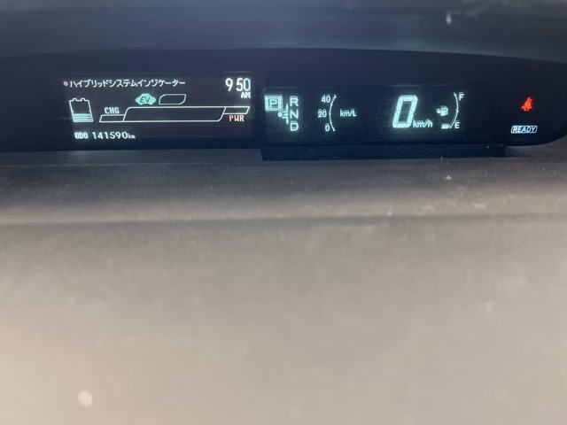 TOYOTA PRIUS