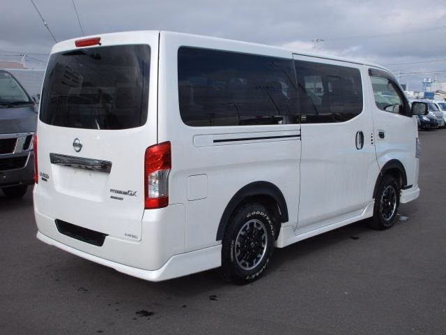 NISSAN NV350 CARAVAN