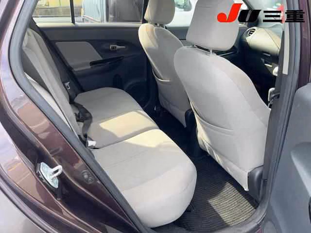 TOYOTA IST