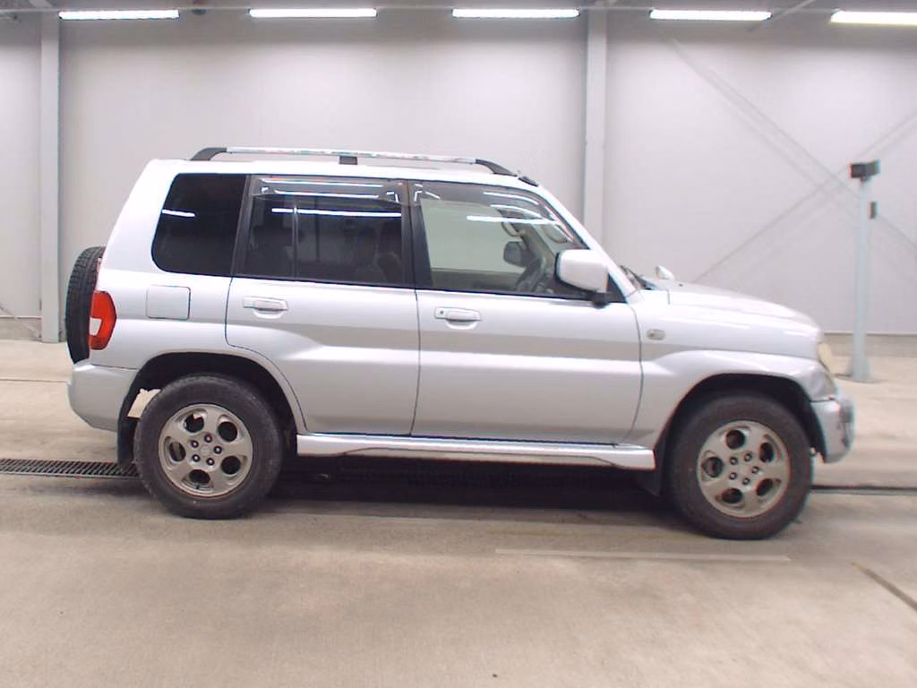 MITSUBISHI PAJERO IO
