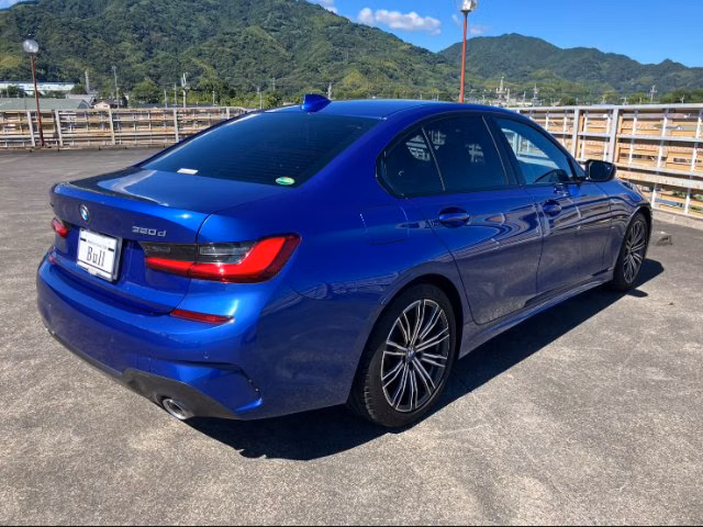 BMW 3-SERIES