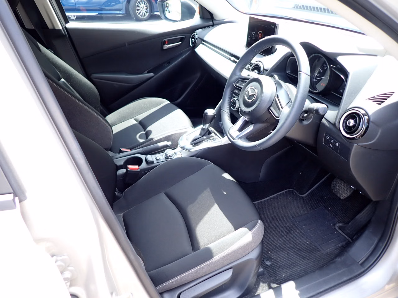 MAZDA MAZDA2