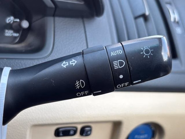TOYOTA SAI