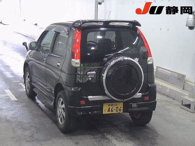 DAIHATSU TERIOS KID