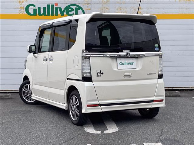 HONDA N-BOX+