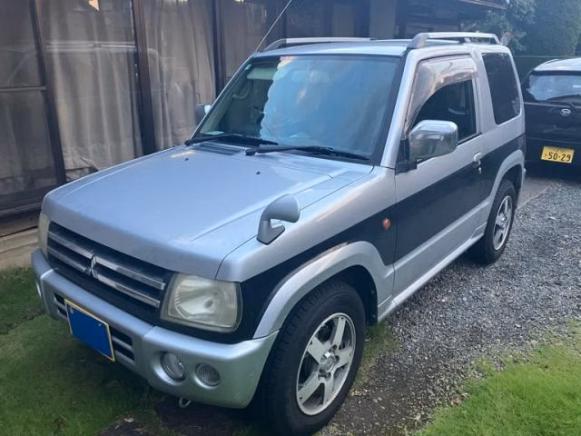 MITSUBISHI PAJERO MINI