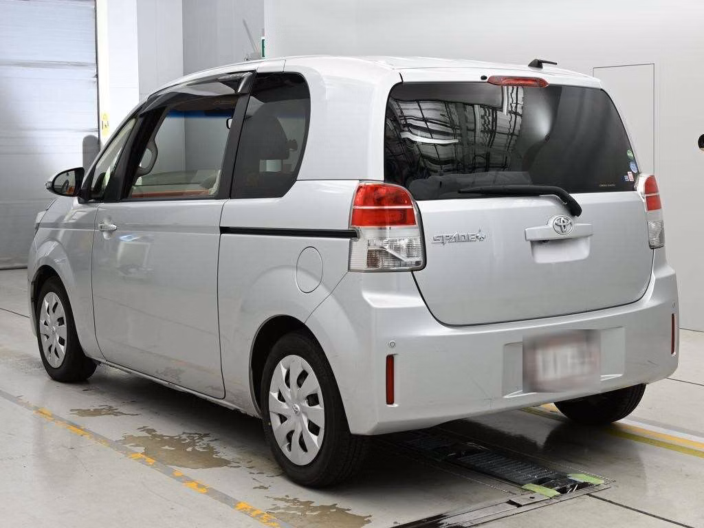 TOYOTA SPADE