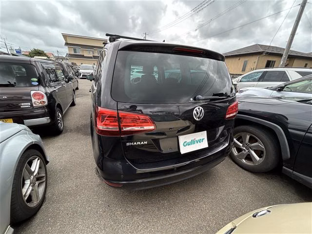 VOLKSWAGEN SHARAN