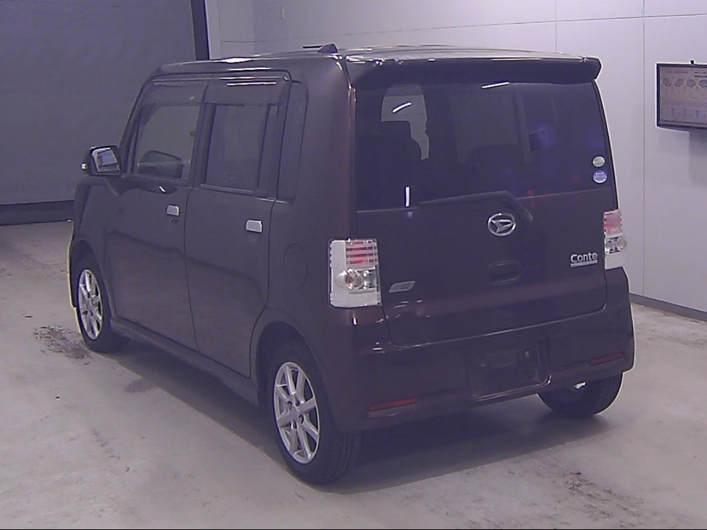 DAIHATSU MOVE CONTE