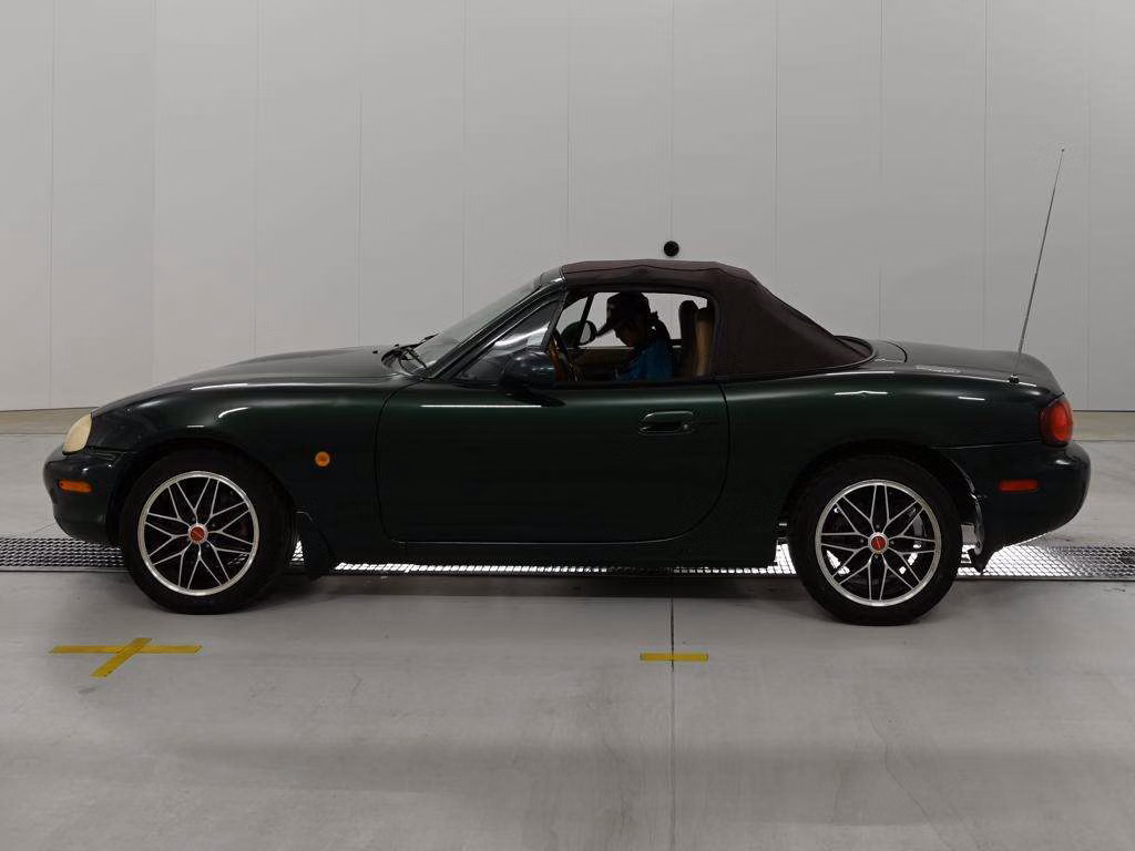 MAZDA ROADSTER