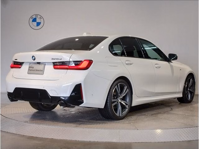 BMW 3-SERIES
