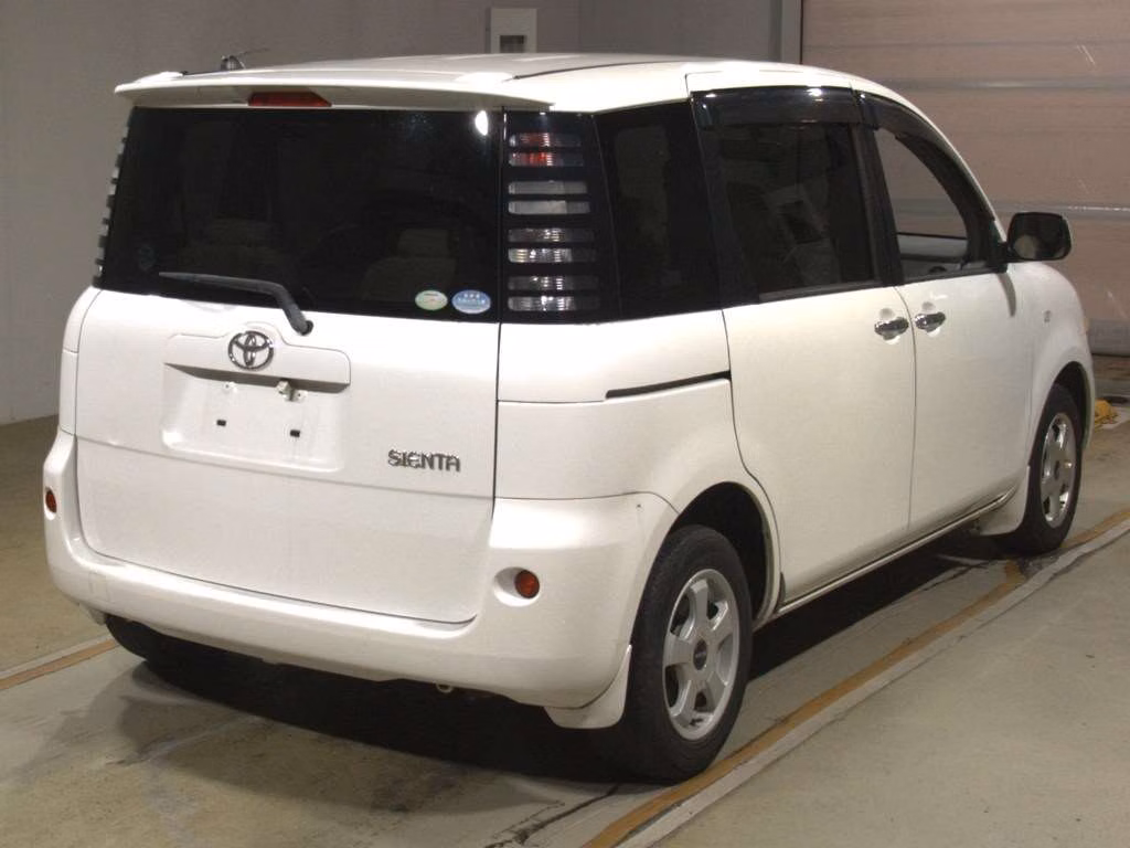 TOYOTA SIENTA