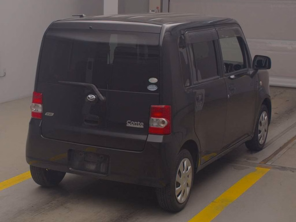 DAIHATSU MOVE CONTE
