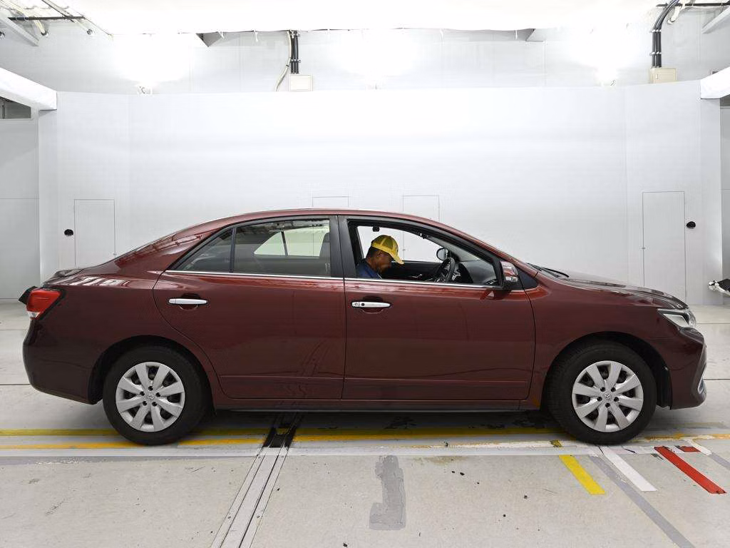 TOYOTA PREMIO