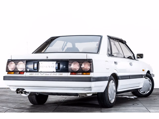 NISSAN SKYLINE