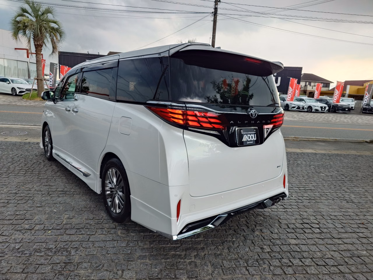 TOYOTA ALPHARD