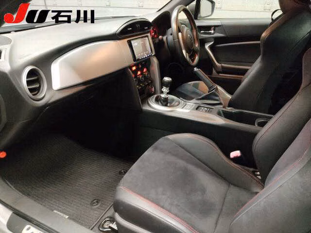 SUBARU BRZ