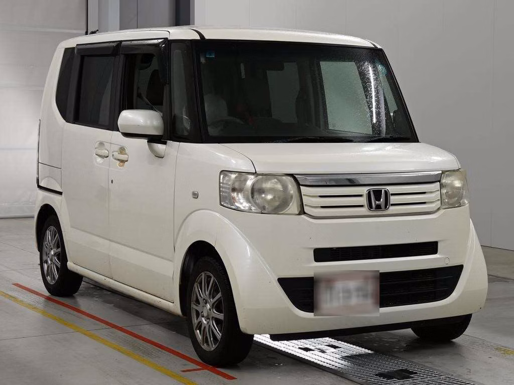 HONDA N-BOX
